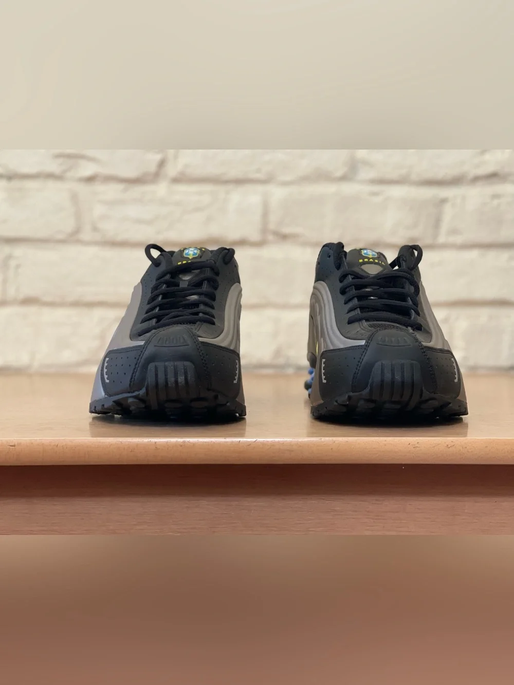 Nike Shox R4 Shoes 